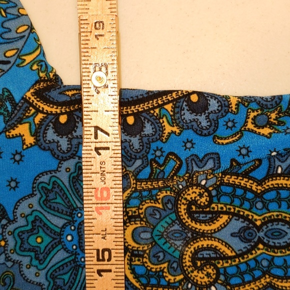 Ann Taylor Women's Size M Geometric Pattern Career Wear Popover Top - Picture 8 of 9